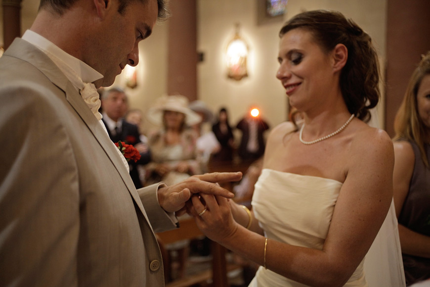 Bague au doigt